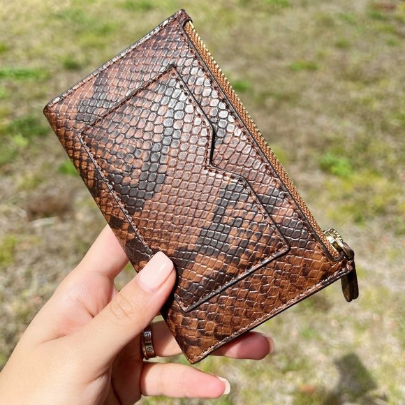 Michael Kors Leather Small Zip Card Case - Picture 2 of 3